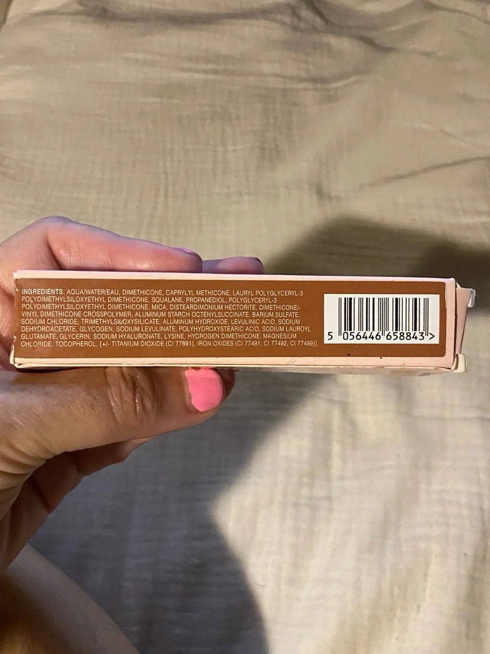 Charlotte Tilbury Airbrush Flawless Blur Concealer - 13 deep makeup